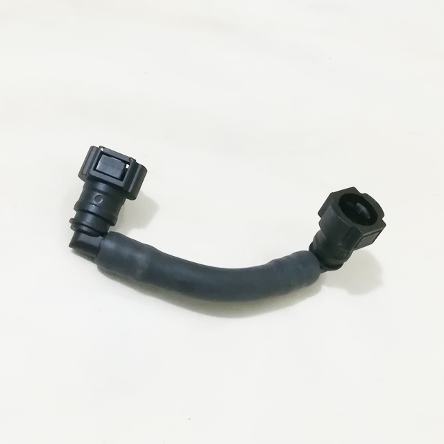 Трубка Cummins ISBe Е-4 топливная (подачи к ТНВД к ФТОТ 1-ая) 4983831 (Cummins Inc)