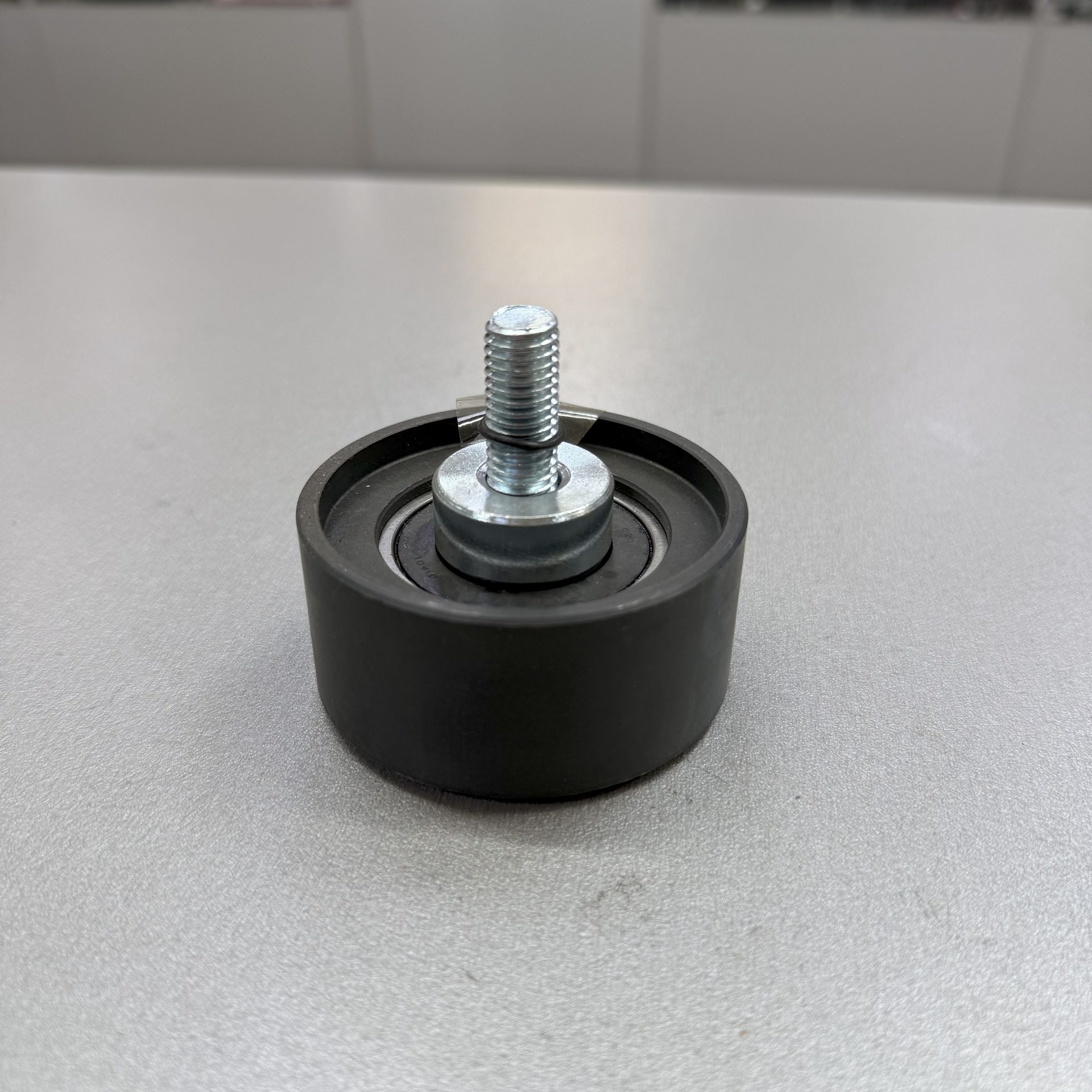 Ролик SITRAK,HOWO T5G MC11/13 ремня обводной плоский (2 шт. на а/м) 202V95800-6098 (HOWO)
