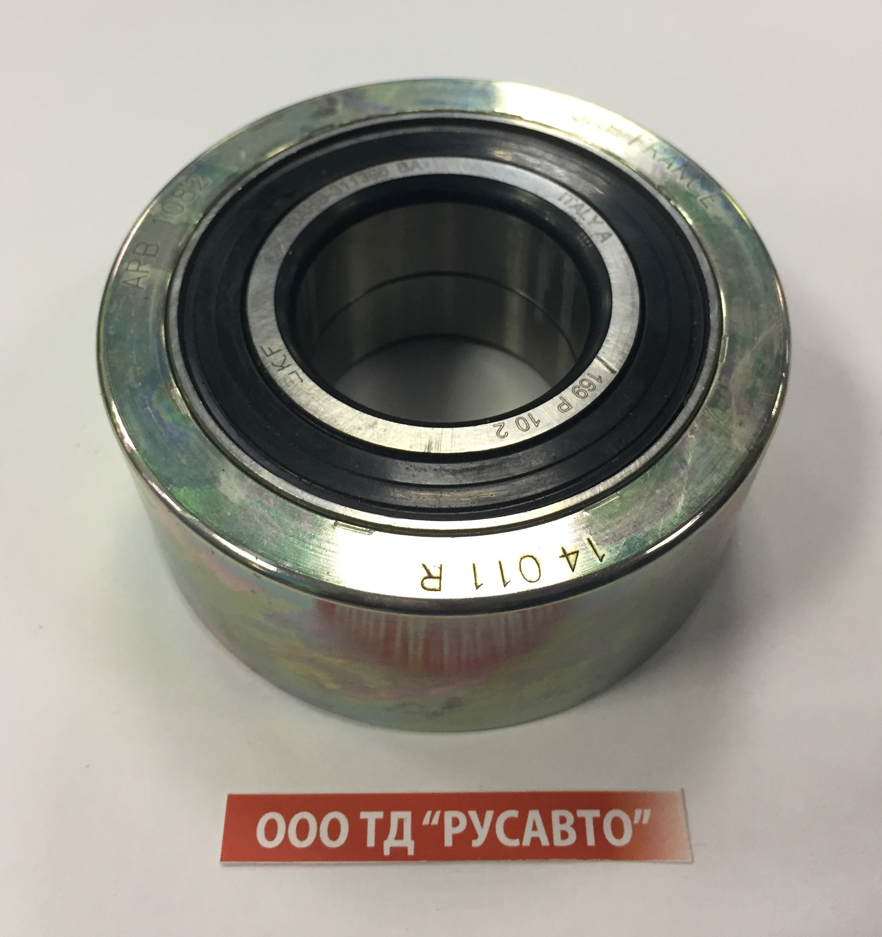 Ролик МАЗ промежуточный натяжителя ремня с подшипником Е-4 (37*38*90) 650-1308111/VKMCV54004 (SKF)